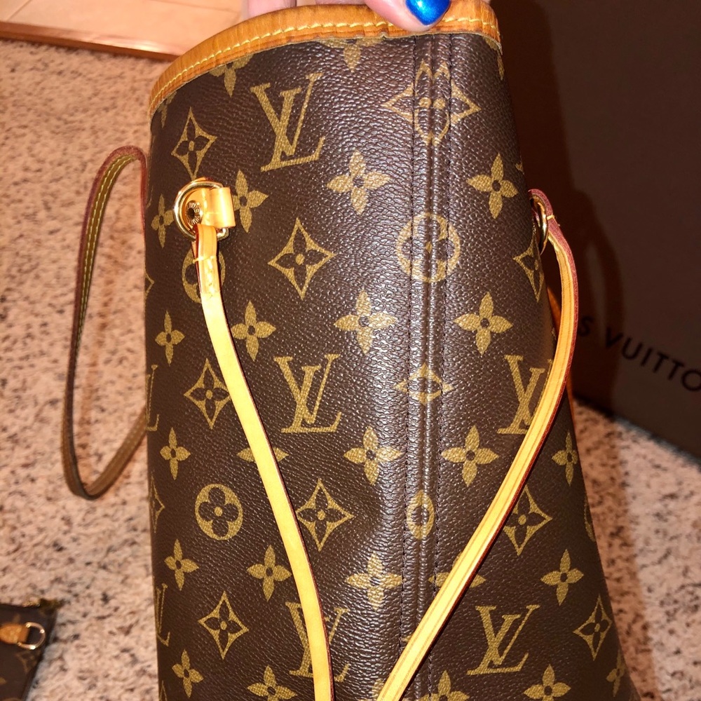 More pics for Louis Vuitton
